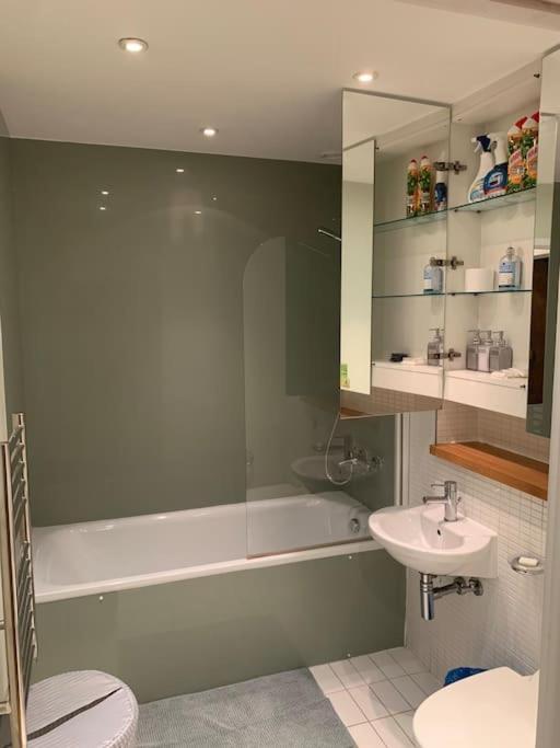 Stunning 2 Bed Flat! Centrally Located In London, Uk! Zewnętrze zdjęcie