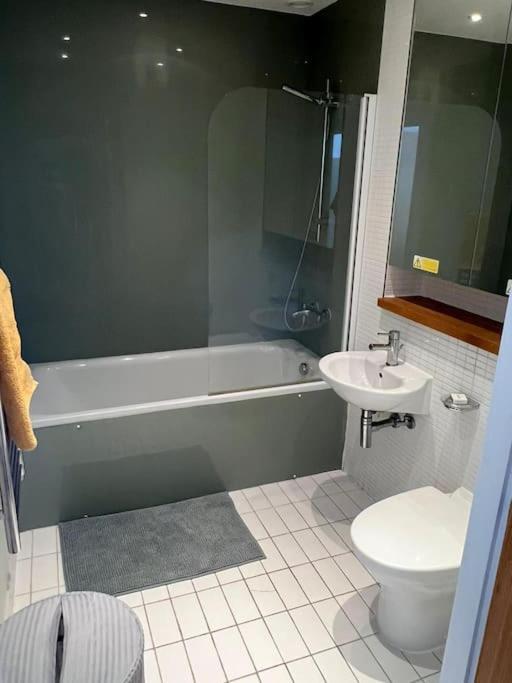 Stunning 2 Bed Flat! Centrally Located In London, Uk! Zewnętrze zdjęcie