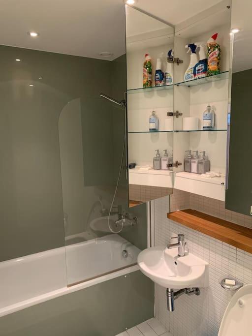 Stunning 2 Bed Flat! Centrally Located In London, Uk! Zewnętrze zdjęcie